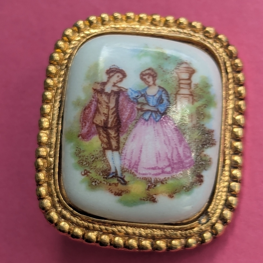 🩷 Vintage Limoges "Presenting The Lovers" Gold Framed Porcelain Brooch Pin